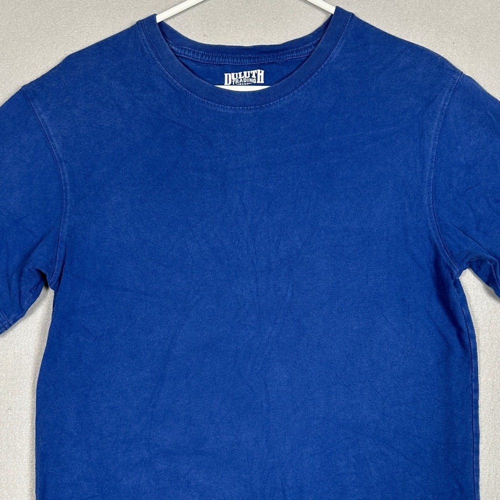 Duluth Trading Co T-Shirt Mens Small Longtail T Trim Fit Blue Short Sleeve Tee